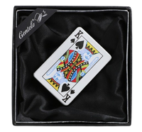 Biała Zapalniczka Żarowa Gazowa Metalowa w Kształcie Talii Kart Król