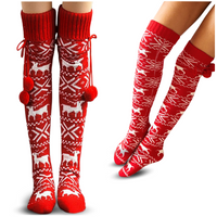 zakolanówki świąteczne z pomponami