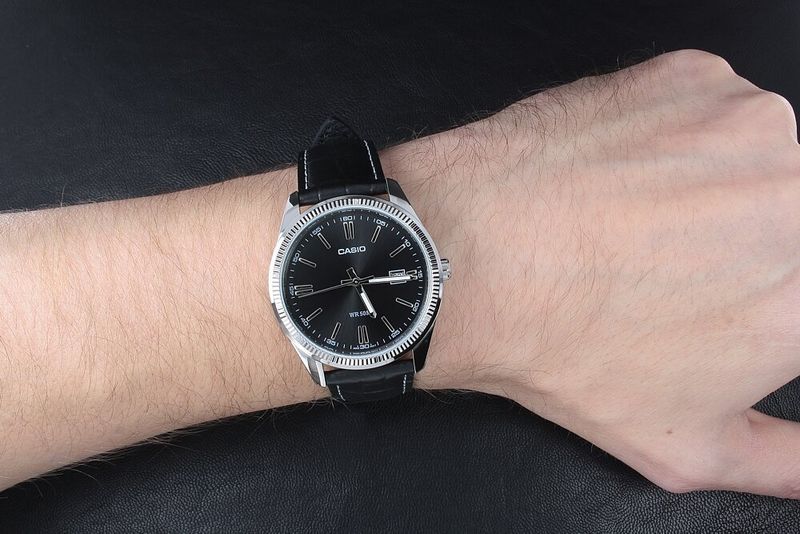 ZEGAREK MĘSKI CASIO MTP-1302PL-1A (zd072j) + BOX zdjęcie 4