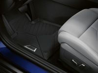OE BMW DYWANIKI GUMOWE PRZÓD PRZEDNIE BMW 5 G60 G90 G61 G99 51475A87FF2