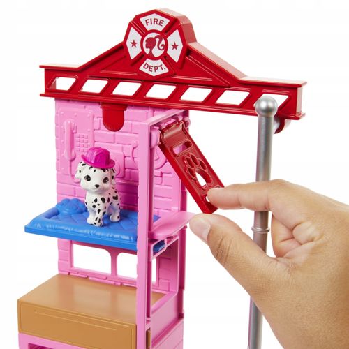 Barbie Kariera. Lalka Strażak Mattel na Arena.pl