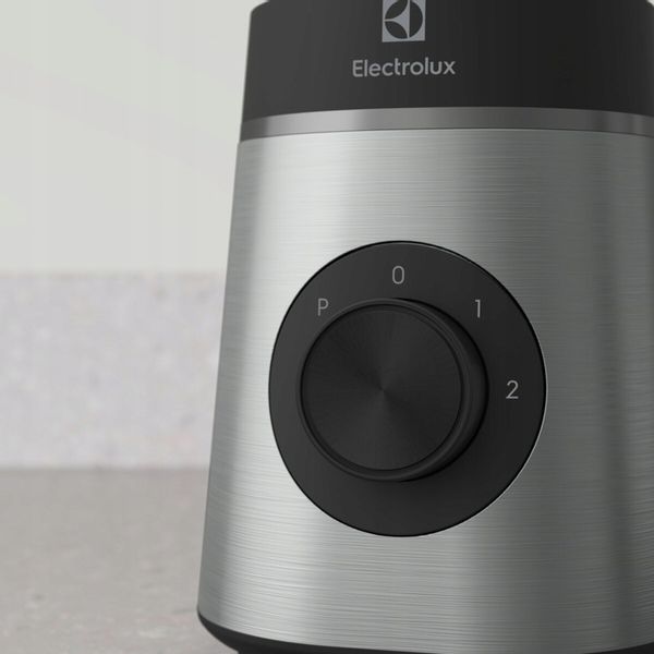 Blender kielichowy ELECTROLUX E4SB1-4ST + 1 bidon zdjęcie 4