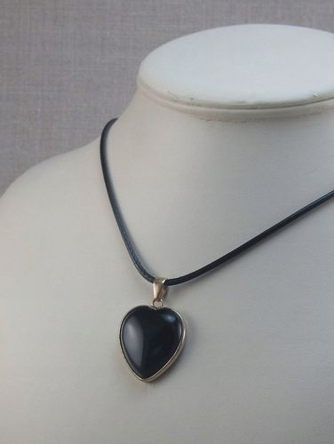 WISIOREK kamień ONYKS CZARNY serce 25mm [W1073] na Arena.pl