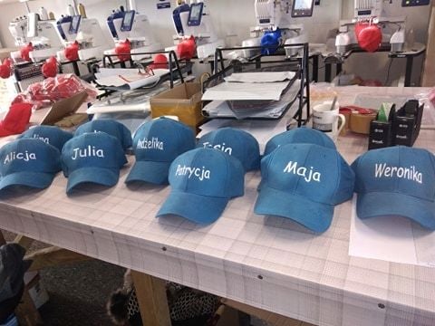 CZAPKA BEJSBOLÓWKA HAFT LOGO NAPISEM NADRUKIEM na Arena.pl