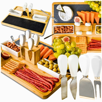 Deska do serwowania krojenia wędlin i serów z akcesoriami na prezent noże