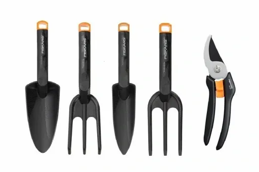 FISKARS ZESTAW NARZĘDZI SOLID M + SEKATOR P121 zdjęcie 1