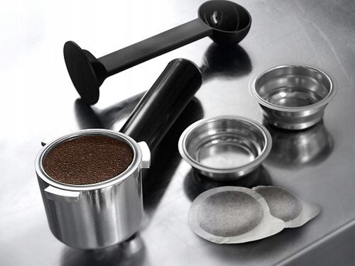 Ciśnieniowy Ekspres kolbowy do kawy spieniacz SLIM DeLonghi EC685.R (NK) na Arena.pl