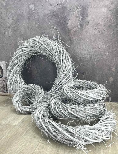 WIANEK WIKLINOWY WIANEK Z PATYKÓW 35CM STROIK na Arena.pl