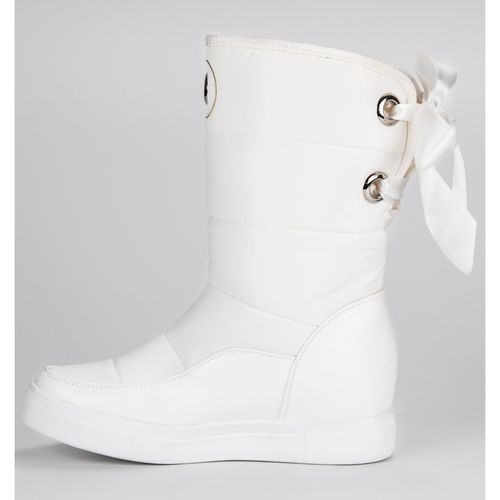 Modne białe śniegowce r.38 na Arena.pl