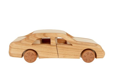 Samochód "Mercedes 124" na Arena.pl