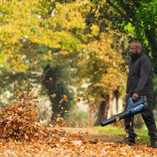 Dmuchawa do liści akumulatorowa BOSCH GBL 18V-800 06008D2200 Body na Arena.pl