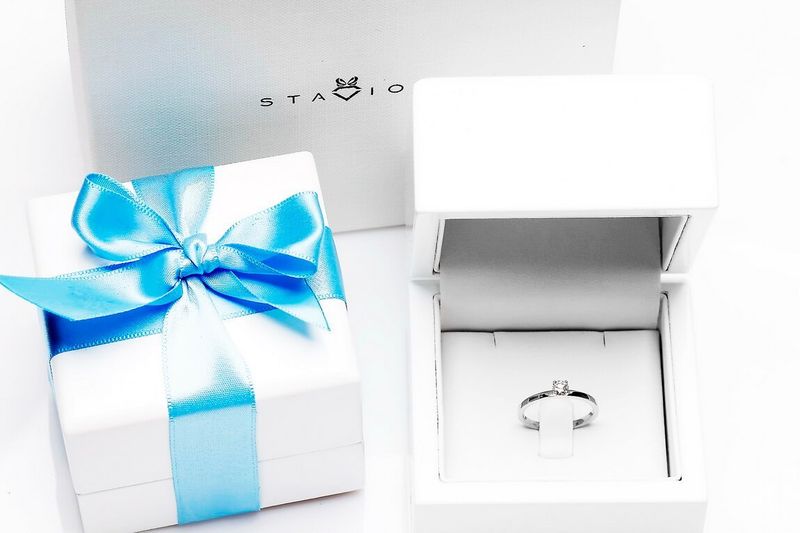 Emaga Złoty pierścionek PBD2500 - Diament zdjęcie 10