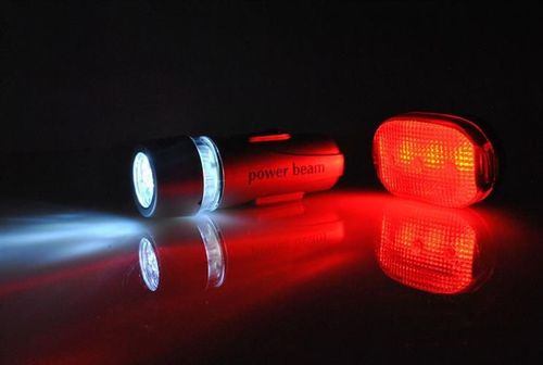 Lampka rowerowa power beam na Arena.pl