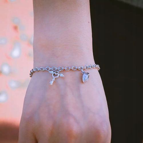 Bransoletki Magnetyczne Komplet 2 Szt Symbol Miłości dla Par Klucz i Kłódka na Arena.pl