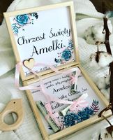 Prezent na chrzest w drewnianym pudełku dedykacja