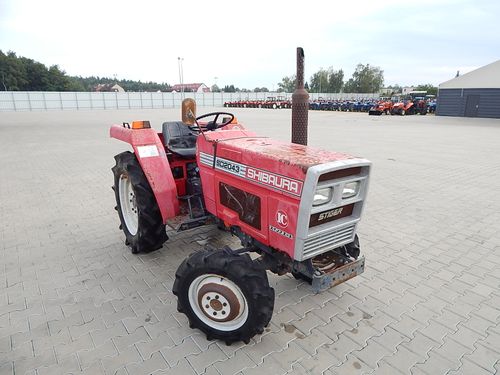 TRaktorek Shibaura SD2043D 4WD na Arena.pl
