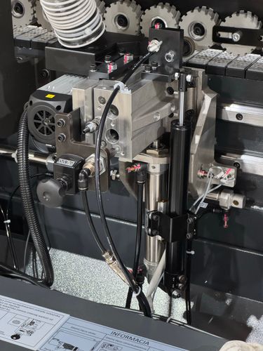 Okleiniarka REMA dwie cykliny polerka zarabianie naroży wstępne frezowanie na Arena.pl