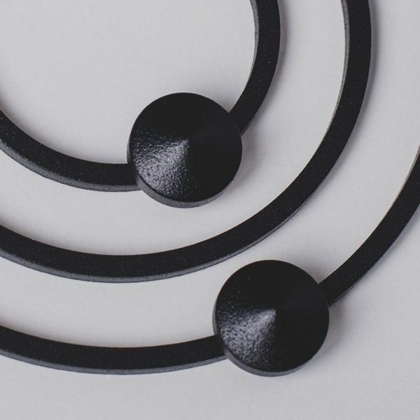 Wieszak Husk XS Black zdjęcie 2