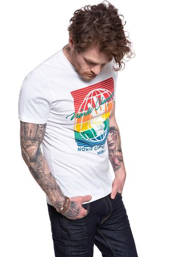 WRANGLER T SHIRT SS GLOBE TEE WHITE W7D9FK989 M na Arena.pl