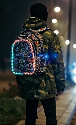 Plecak świecący CoolPack Joy M LED Comics na Arena.pl