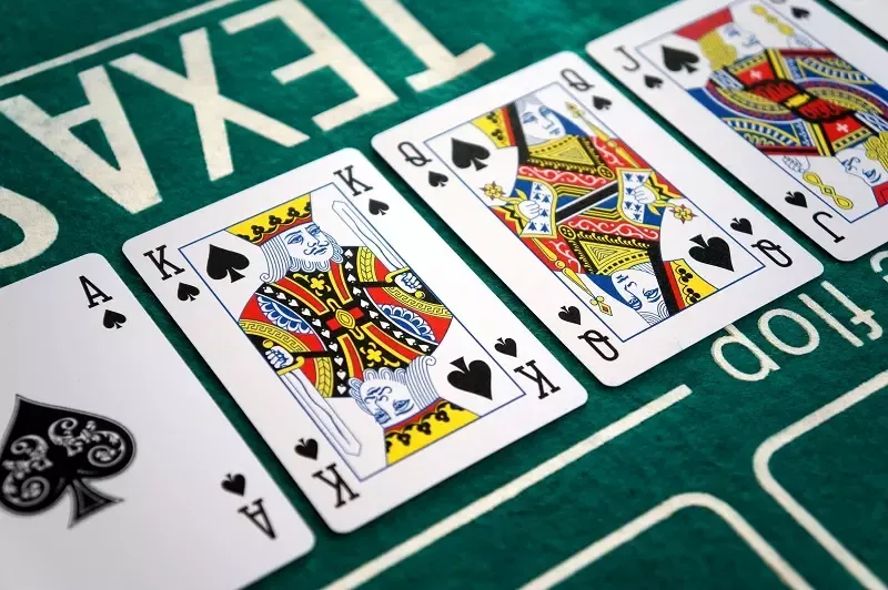2 x KARTY DO GRY 100% PLASTIK POKER BRYDŻ + ETUI zdjęcie 3
