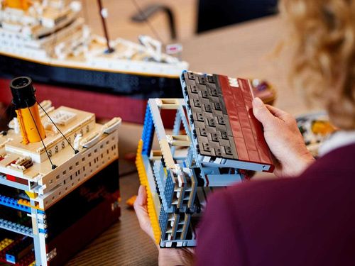10294 - LEGO ICONS - Titanic na Arena.pl