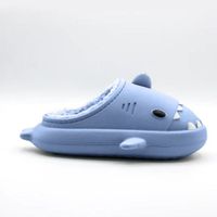 KAPCIE DOMOWE PLUSZOWE REKINY OCIEPLANE LACZKI SHARK 42-43