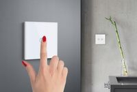 WŁĄCZNIK ŚWIATŁA SZKLANY DOTYKOWY SCHODOWY KRZYŻOWY BEZPRZEWODOWY BIAŁY