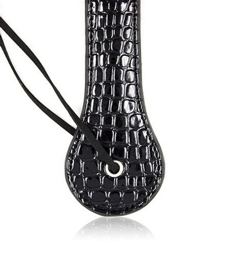 Klepka skóra krokodyla na Arena.pl