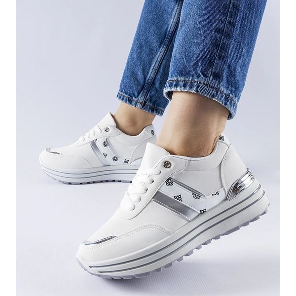 Białe sneakersy na platformie r.39 zdjęcie 3