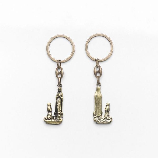 Brelok z Matką Bożą z Lourdes zdjęcie 1