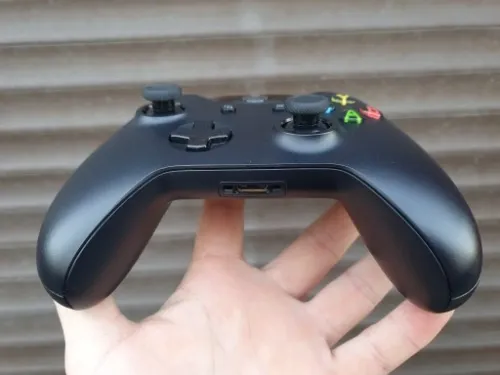 NAJTAŃSZY ORYGINALNY PAD XBOX ONE S X SERIES S X na Arena.pl