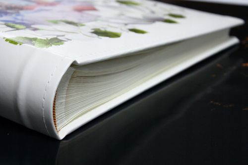 PAMIĄTKA PIERWSZEJ KOMUNII ŚWIĘTEJ ALBUM ZDJĘCIA na Arena.pl