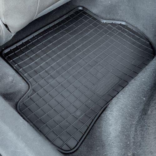 Dywaniki dedykowane do Skoda Octavia II TUNEL na Arena.pl