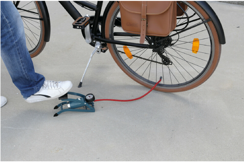 Pompka nożna LAMPA uniwersalna z pojedynczym cylindrem na Arena.pl