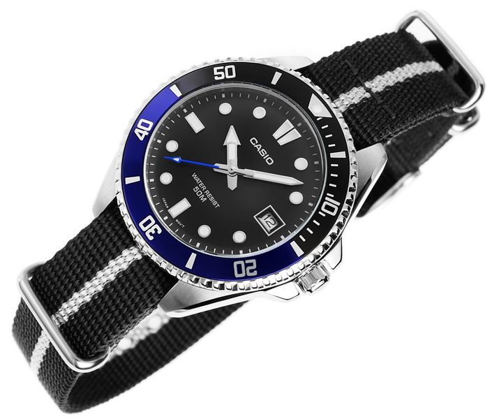 zegarek męski casio mdv-10c-1a2vef + box zdjęcie 4