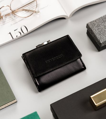 mały, skórzany portfel damski na zatrzask i bigiel - peterson na Arena.pl