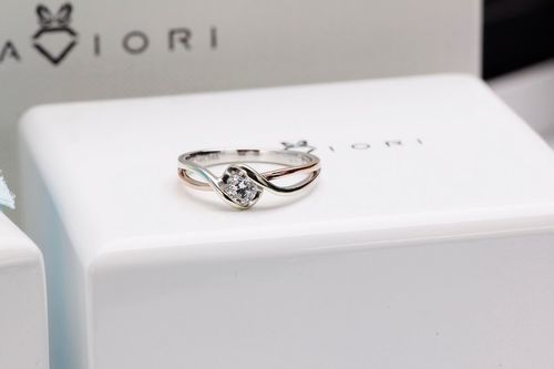 Emaga Złoty pierścionek PRD4357 - Diament na Arena.pl