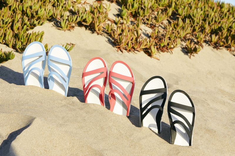 Damskie Lekkie Wygodne Klapki Crocs Swiftwater 203998 Sandal 39-40 zdjęcie 11