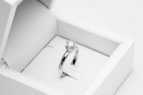 exclusive | cudowny zaręczynowy pierścionek 0,50ct w 18-karatowym złocie na Arena.pl