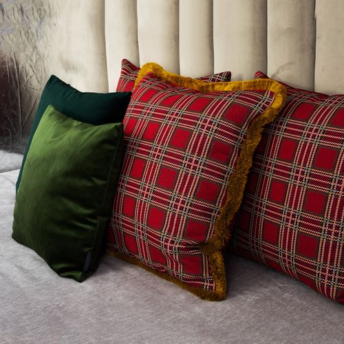 Poszewka 30x50  Świąteczna czerwona krata ze złotymi frędzlami na Arena.pl