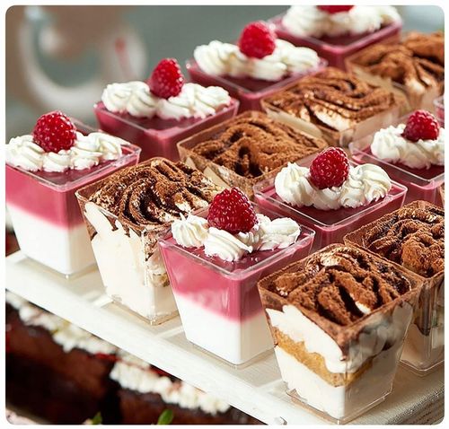 PUCHARKI DO DESERÓW LODÓW PLASTIKOWE NA PRZEKĄSKI DESER 50szt 120ml KWADRAT na Arena.pl