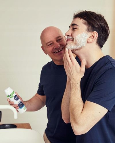 NIVEA MEN SENSITIVE Żel do golenia dla mężczyzn delikatny łagodzący 200ml na Arena.pl