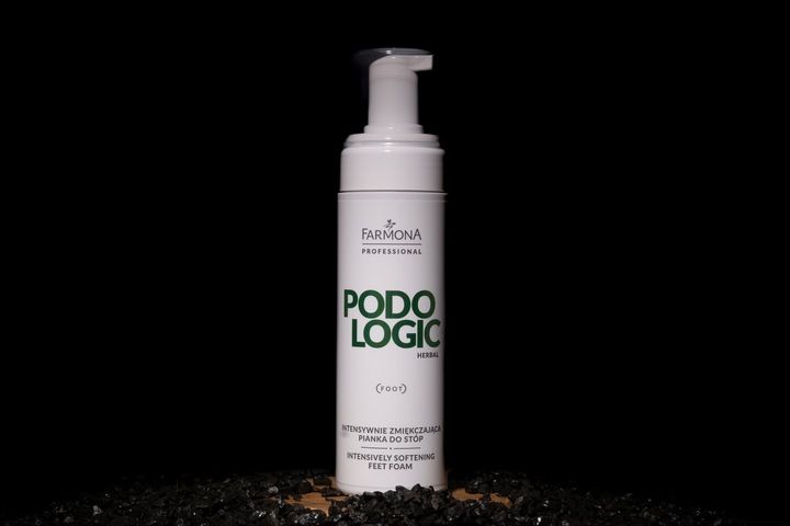 Farmona Podologic Zmiękczająca pianka do stóp 200 ml zdjęcie 3