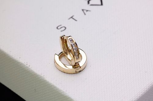 Złote kolczyki Staviori na Arena.pl