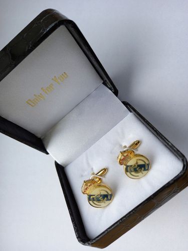 Spinki do mankietów koszuli Real Madryt dla kibica na Arena.pl