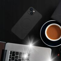 Plecki niktrade do Apple iPhone 13 czarny