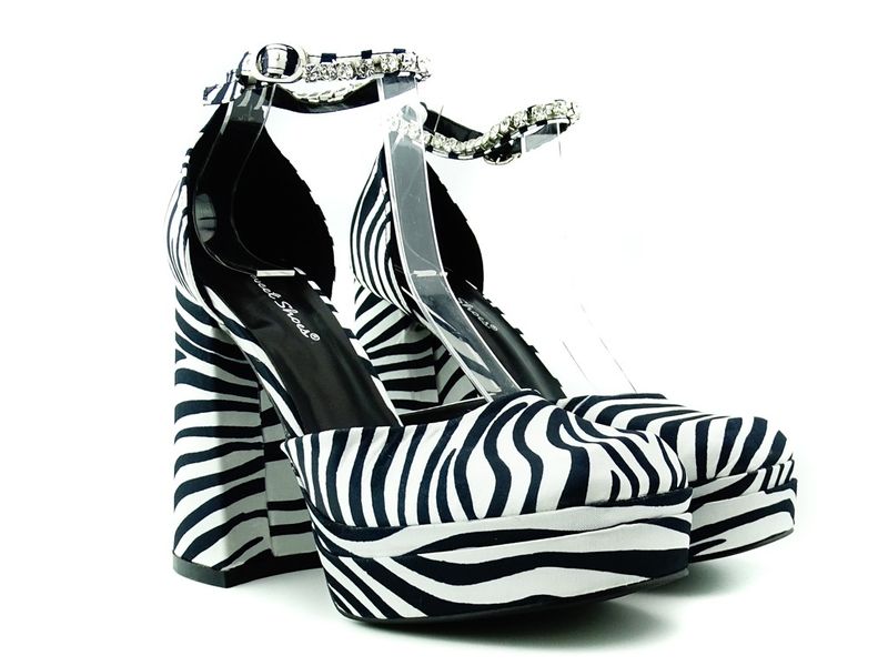 Buty na platformie zebra platformy 37 zdjęcie 1