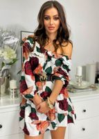 Sukienka hiszpanka biała w kwiaty z falbankami Be Delicious