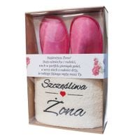 zestaw prezentowy z ręcznikiem "Szczęśliwa Żona" i kapciami